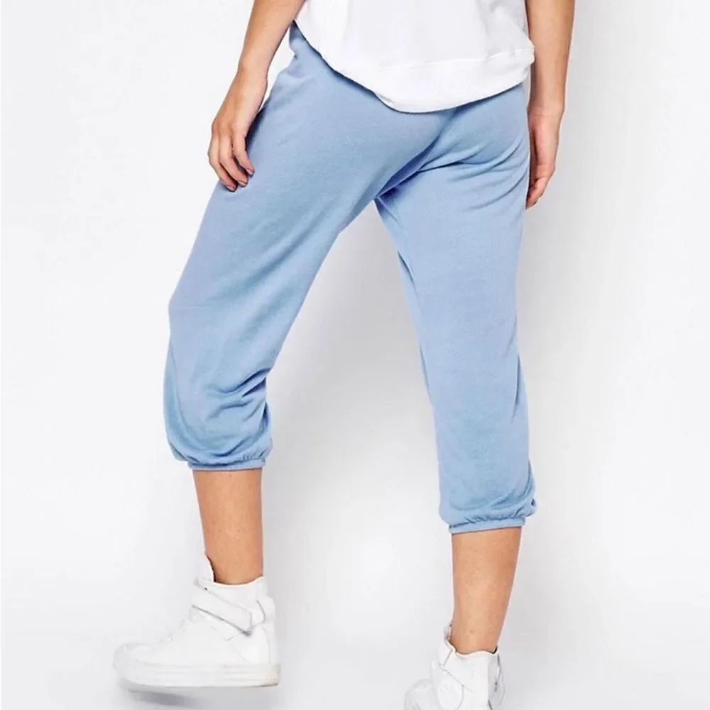 ✨ Sundry Light Terry Capri Sweatpants✨ - Picture 4 of 8